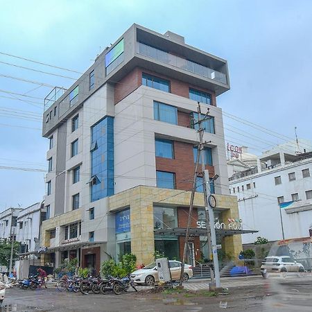 Hotel Season 4 -3-Star Hotel Sangli Exterior photo